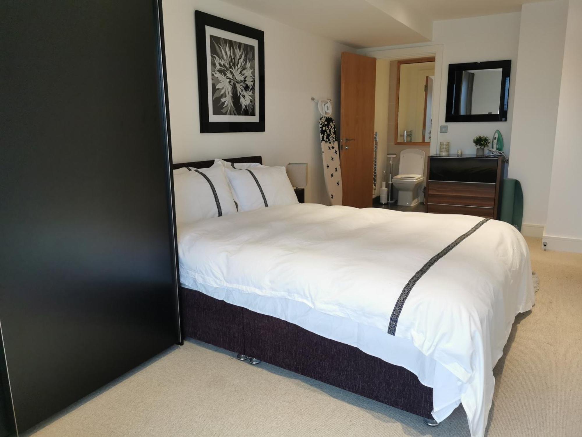 In Flat With Stunning Thames River View Londres